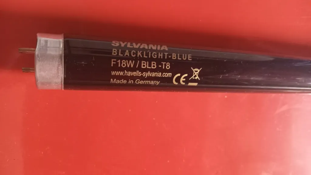 [LMP-CAC-CW] Verivide Lamp : CWF, F18 T12 / CWF Sylvania 60cm / 2ft